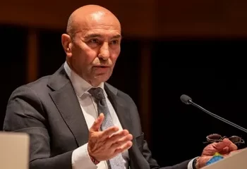 İzmir Büyükşehir Belediyesi’ne operasyon! Tunç Soyer gözaltına alındı