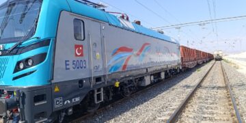 Yerli Ve Milli Lokomotif İlk Seferini Tamamladı!