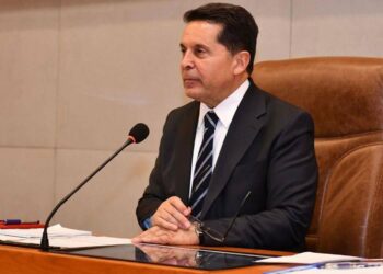 Ahmet Özer hakkındaki terör davasında tahliye kararı verildi