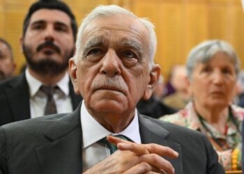 Ahmet Türk’ün yurt dışı yasağı 8 yıl sonra tören için kaldırıldı