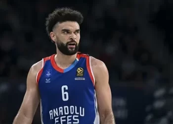 Anadolu Efes, Elijah Bryant ile yollarını ayırdı!