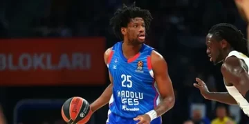 Anadolu Efes’te Oturu ile yollar ayrıldı!