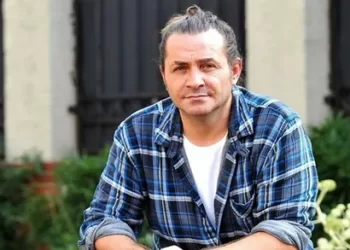 Armağan Çağlayan aldığı şok teklifi ifşa etti: ‘Öyle ağzım açık okudum’