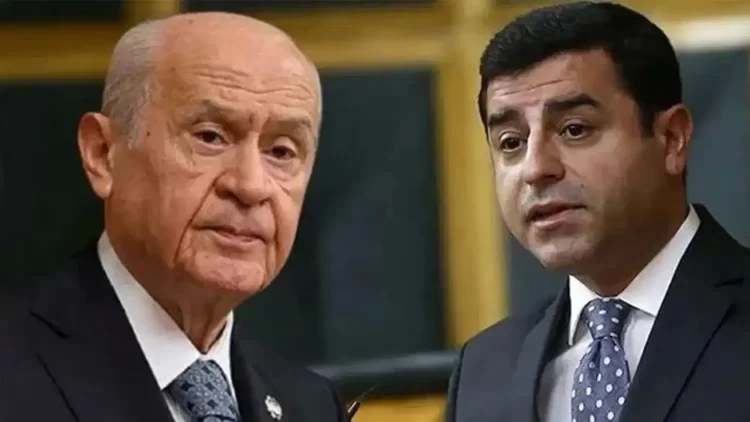 PKK'nın Süleymaniye'de düzenlediği silah bırakma töreninin ardından MHP Genel Başkanı Devlet Bahçeli, Edirne Cezaevi'nde tutuklu bulunan Selahattin Demirtaş’ın avukatını telefonla aradı.