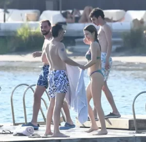 beren saat kenan dogulu bodrumda ask tazeledi1 habermeydan