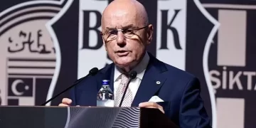 Beşiktaş Divan Kurulu Başkanı Tevfik Yamantürk, görevini bıraktı!