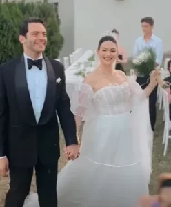 beste kokdemir dugunde bebek mujdesi1 habermeydan