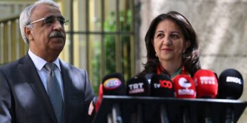 DEM Parti heyeti İmralı’ya gitti