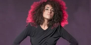 Dilan Çıtak Bodrum’da polisin üzerine araba sürdü