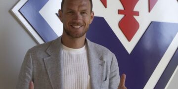 Edin Dzeko Fiorentina’da!