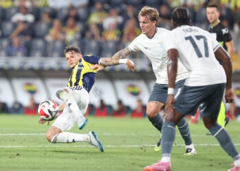 Fenerbahçe, Lazio'yu tek golle yendi! Fenerbahçe, Lazio’yu tek golle yendi!