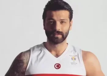 Göksenin Köksal, Bursaspor Yörsan’da!