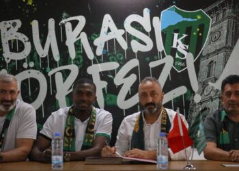 Kocaelispor, Anfernee Jamal Dijksteel ile sözleşme imzaladı!