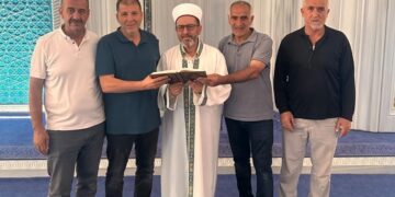 Muş’ta, yetişkinlere başlatılan Kur’an Kursu ilk mezunlarını verdi!