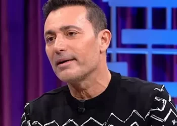 Mustafa Sandal Almanya’da domates fiyat araştırması yapıyor!