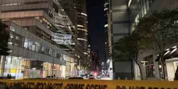 New York’ta gökdelende silahlı saldırı! 5 kişi hayatını kaybetti