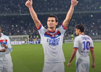 Olimpik Lyon’un, ligden düşürülme cezası kalktı!
