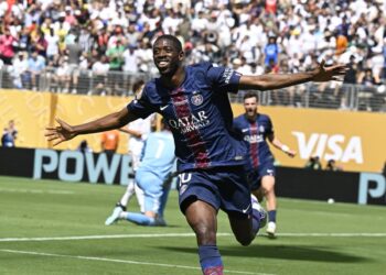 PSG, Real Madrid’i fena dağıttı!