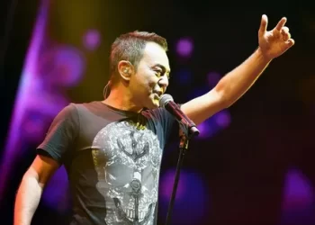 Serdar Ortaç’tan üzen haber!