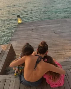 sinem kobal bikinili tatil pozlari1 habermeydan
