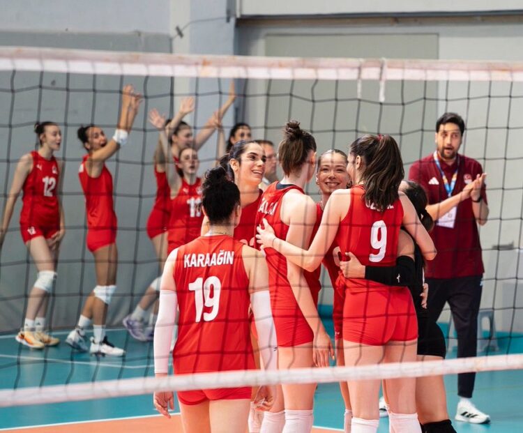 u18 kiz milli takimi eyofta finale yukseldi habermeydan