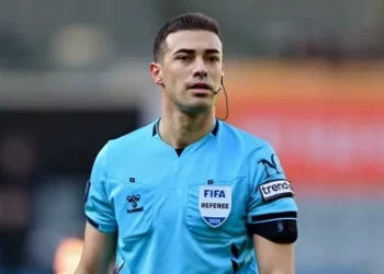 UEFA’dan, Oğuzhan Çakır’a Konferans Ligi’nde görev!