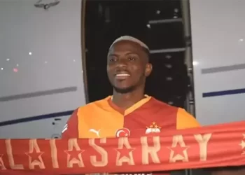 Victor Osimhen Galatasaray için İstanbul'a geldi! Victor Osimhen Galatasaray için İstanbul’a geldi!