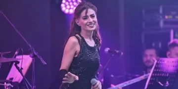 Yıldız Tilbe hastalığını sahnede ilk kez paylaştı: Mikrofon tutmam bile yasak
