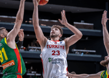 12 Dev Adam, Litvanya’yı deplasmanda devirdi!