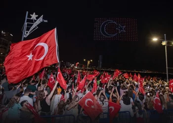 30 Ağustos resmi tatil mi? 29 Ağustos yarım gün olacak mı?