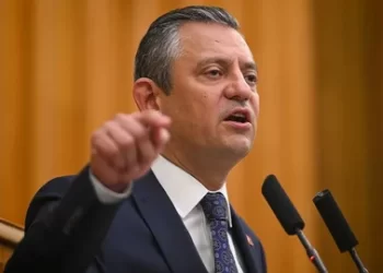 Özgür Özel: AK Toroslar Çetesi Çöküyor, AK Parti Çöküyor
