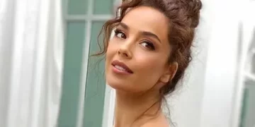 Azra Akın’ın estetik açıklaması!