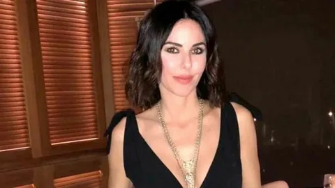 Defne Samyeli ile Rasim Ozan Kütahyalı arasında kimlik tartışması hızla büyüyor Defne Samyeli Rasim Ozan Kutahyali arasinda kimlik tartismasi hizla buyuyor habermeydan