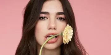 Dua Lipa’nın 2025 yaz rengi belli: Beyaz!