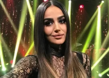 Elif Buse Doğan: Sahneyi bir sofra gibi düşünüyorum