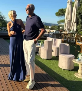 Esra Erol Ali ozbir mutluluk pozu1 habermeydan