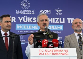 Bakan Uraloğlu: 11,5 Milyon İnsanımız Doğrudan Hızlı Tren Konforuna Kavuşacak