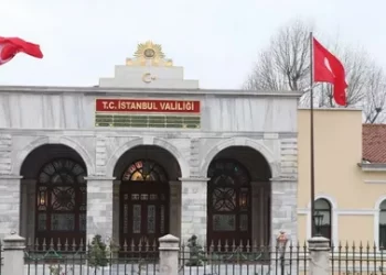 İstanbul Valiliği’nden ‘yardım’ düzenlemesi! STK’lar artık okullarda yardım dağıtamayacak