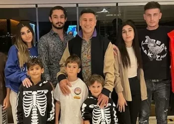 9 çocuk babası İzzet Yıldızhan ailesiyle Bodrum’da 