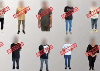 Kırmızı Bülten’le aranan 6 suçlu Türkiye’ye getirildi