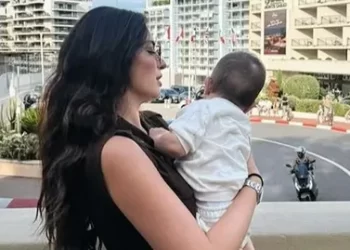 Melisa Aslı Pamuk’tan Monaco’da aile pozu!