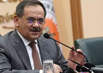 Eski Bayındırlık ve İskan Bakanı Mustafa Demir vefat etti