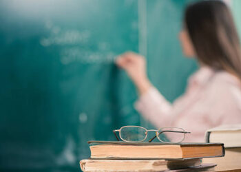 Öğretmenlerin iller arası isteğe bağlı yer değişikliği başvuruları başladı