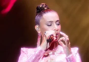Sıla Gençoğlu konserinde 5 bin kişilik koro