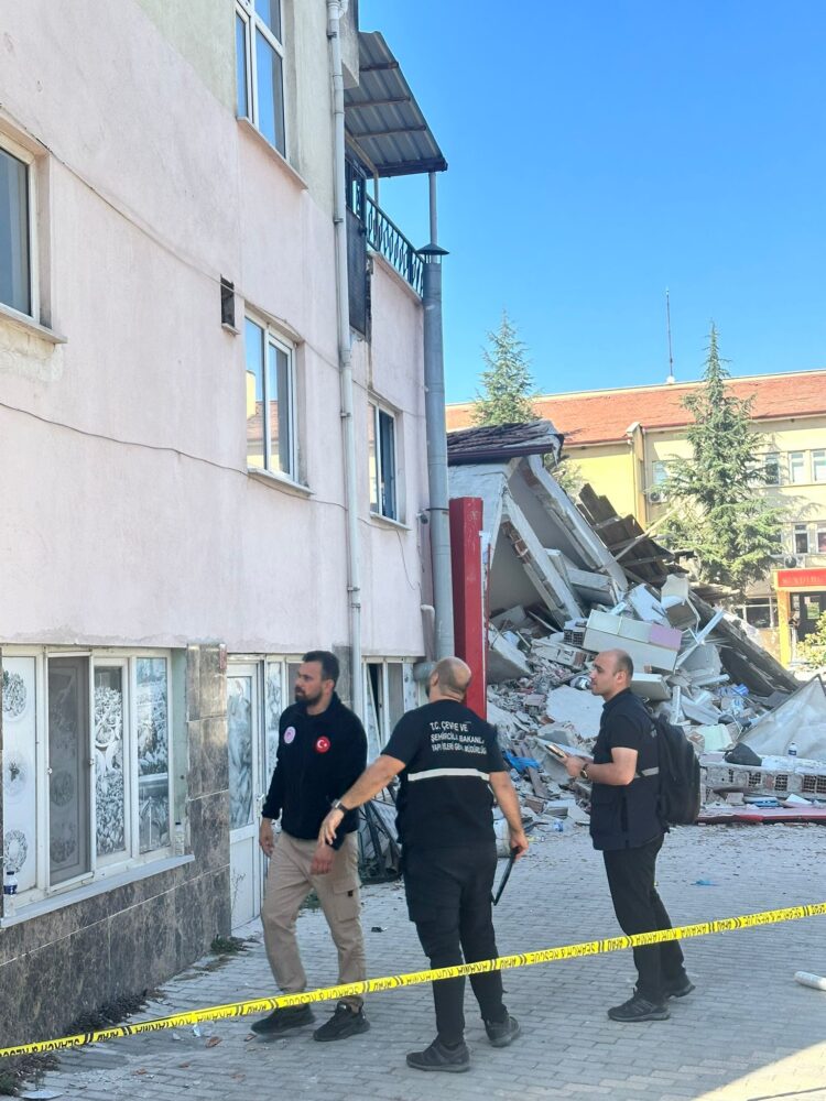 Sindirgi Depremi habermeydan