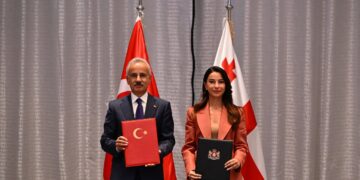 Türkiye-Gürcistan arasında 5 milyar dolarlık ticaret hacmi hedefi!