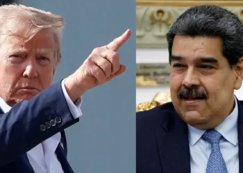 ABD’nin yedi savaş gemisi ve bir denizaltısı Venezuela açıklarına yöneldi