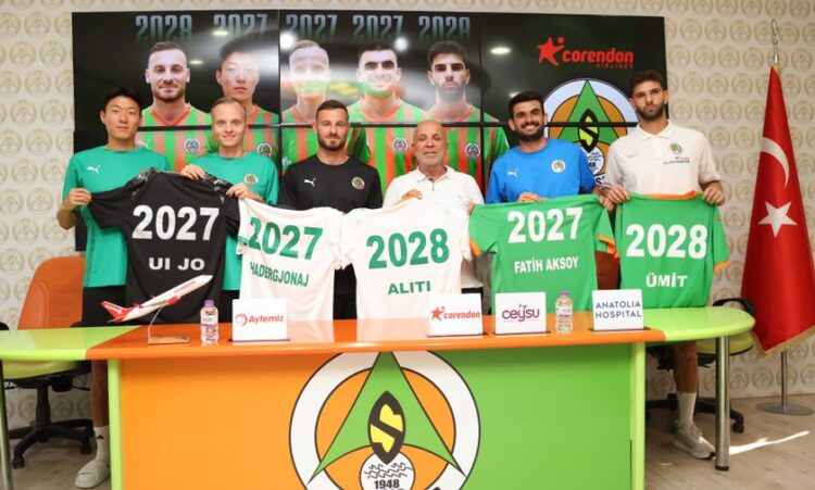 alanyaspor 5 futbolcusuyla sozlesme uzatti habermeydan e1754408725449