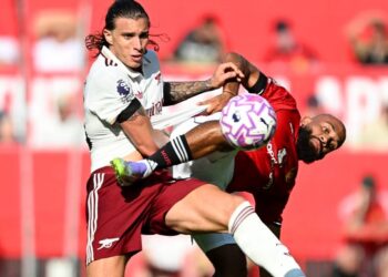 Arsenal, Manchester United’i tek golle devirdi!