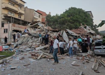 Balıkesir’de, 6.1 büyüklüğünde deprem meydana geldi!